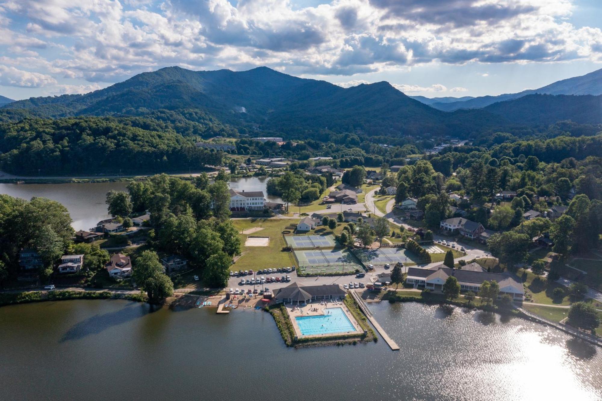 Campground Apts Apartment Lake Junaluska Cameră foto